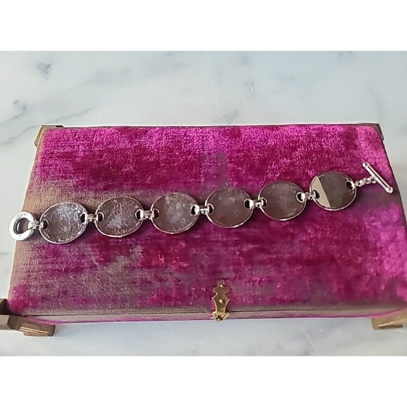 Black Enamel And Silver Tone Metal Link Bracelet With Toggle Closure Vintage - Picture 8 of 10